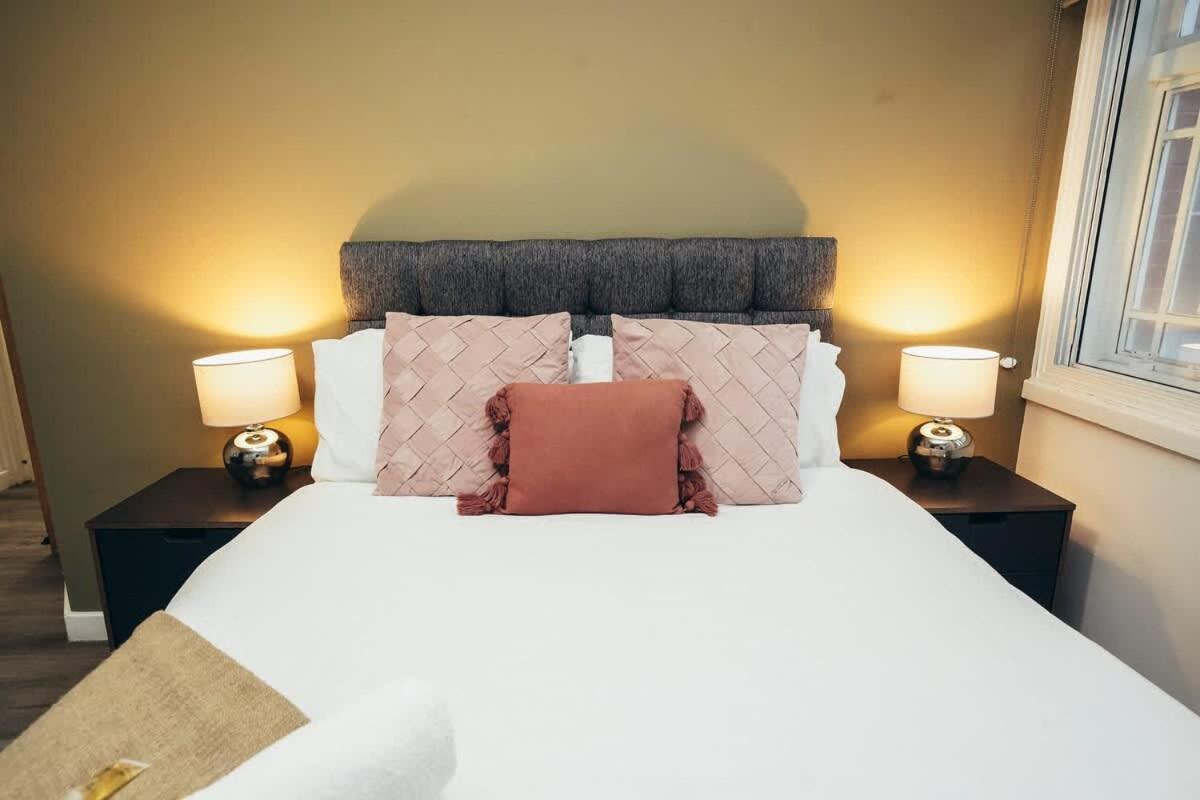 2Br City Centre Apt, Self Check In, Wifi, By Derbnb Sheffield Exteriér fotografie