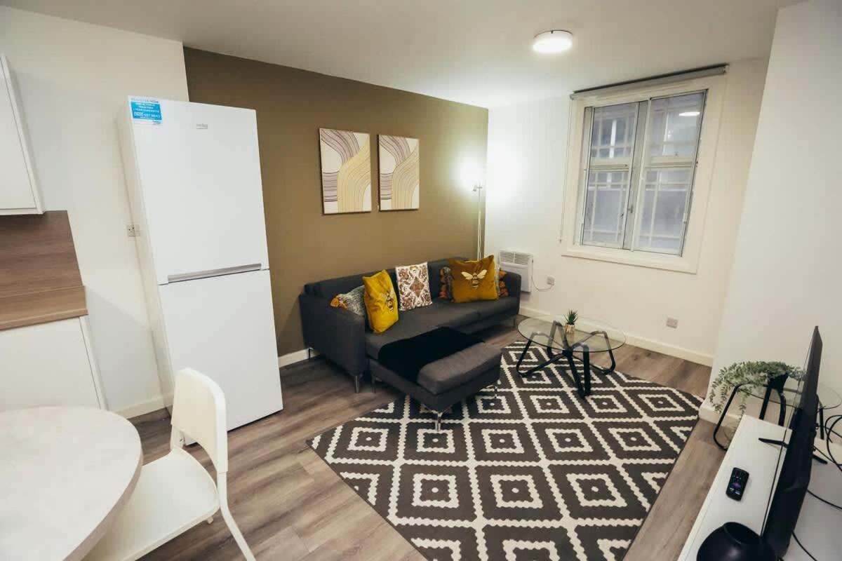 2Br City Centre Apt, Self Check In, Wifi, By Derbnb Sheffield Exteriér fotografie
