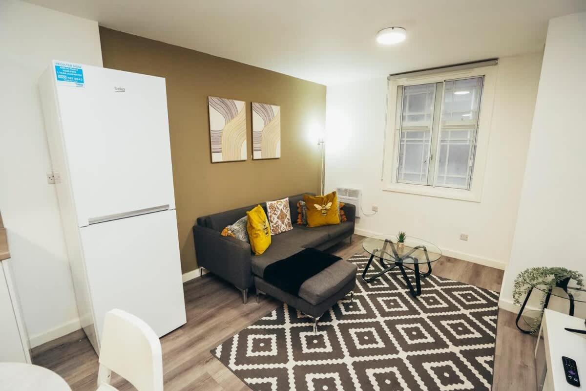 2Br City Centre Apt, Self Check In, Wifi, By Derbnb Sheffield Exteriér fotografie