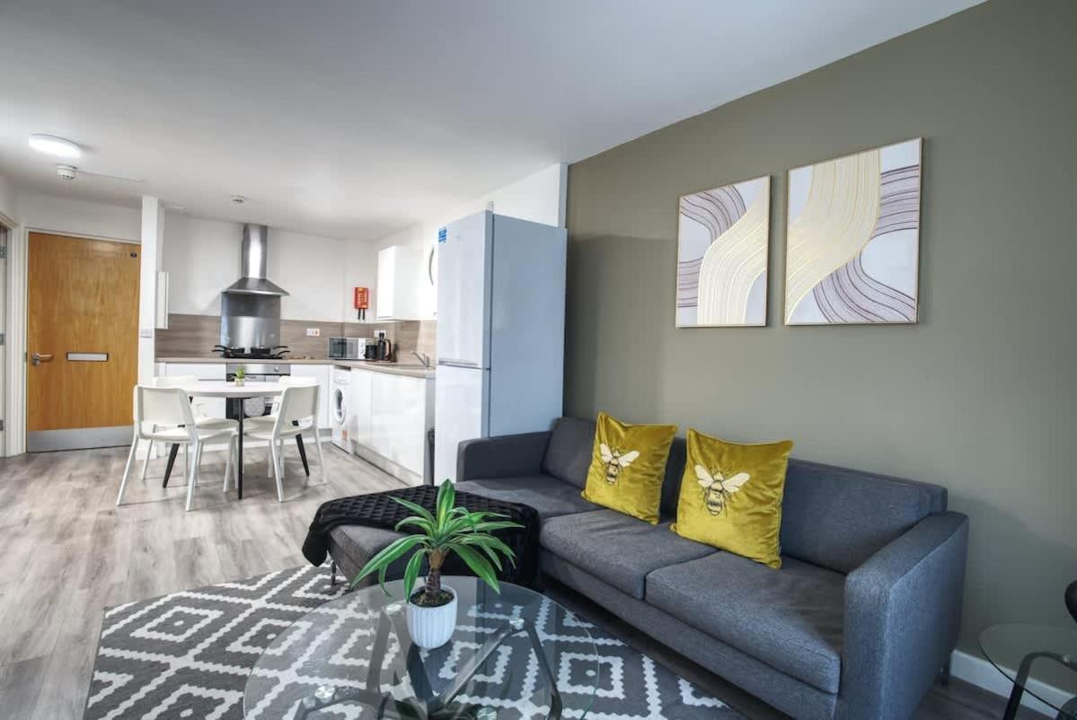 2Br City Centre Apt, Self Check In, Wifi, By Derbnb Sheffield Exteriér fotografie